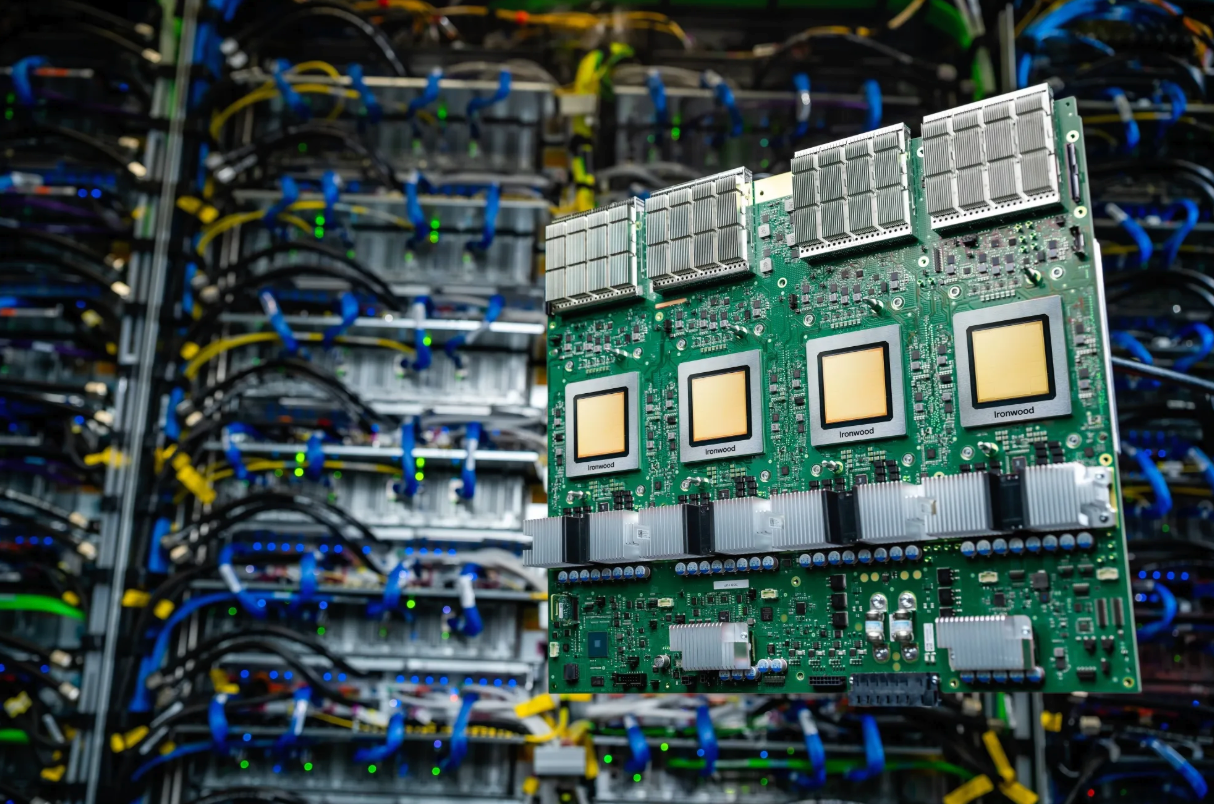 谷歌“秘密武器”曝光:AI芯片或开辟近1万亿美元新业务